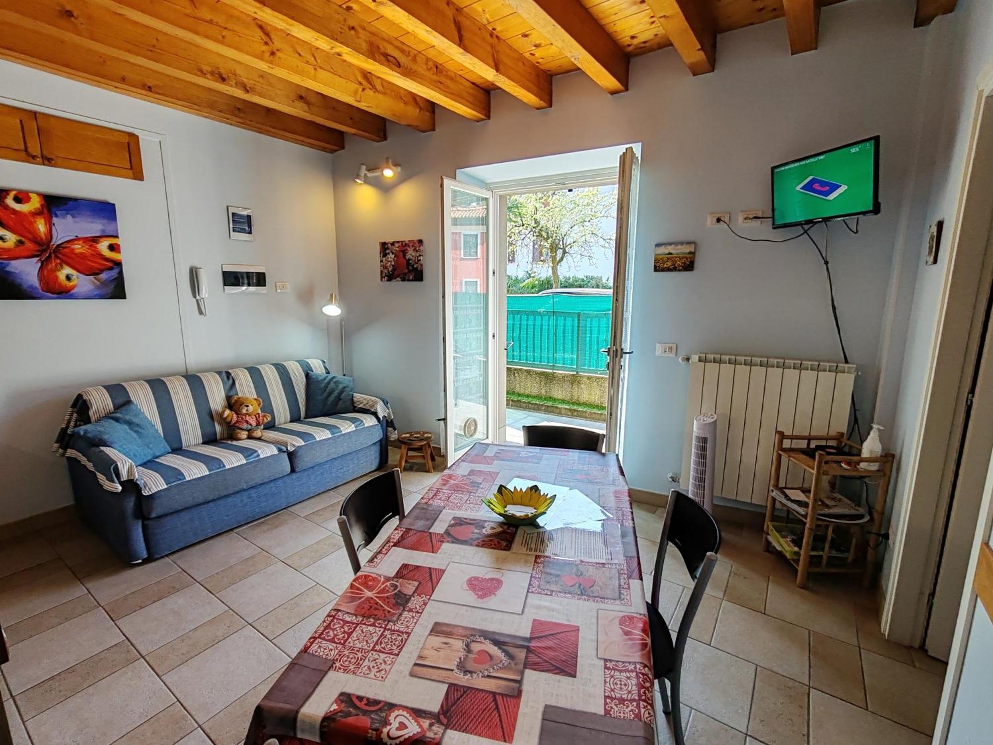 Residenza Silvana Apt A Cielo On The Ground Floor With Parking Verbania Extérieur photo