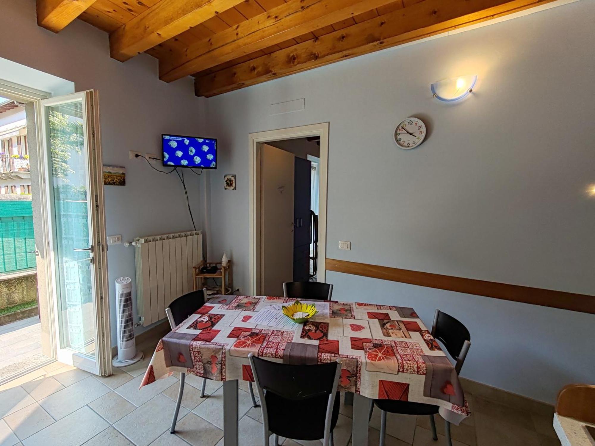 Residenza Silvana Apt A Cielo On The Ground Floor With Parking Verbania Extérieur photo